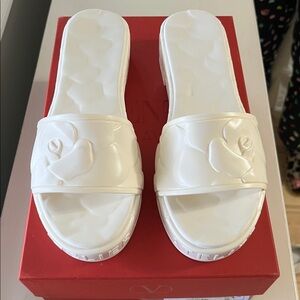 Valentino Garavani Atelier Rose Slides NIB